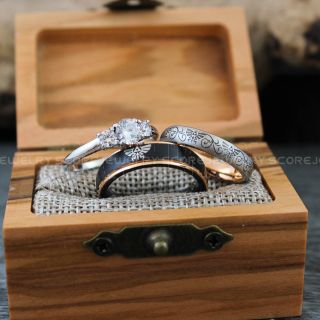 Zelda Rings, Couple Rings, Gamer Rings, Gamer Wedding Rings, Legend of Zelda Rings, Triforce Ring, Zelda Wedding Rings, Zelda Wedding Bands, Zelda Triforce Rings
